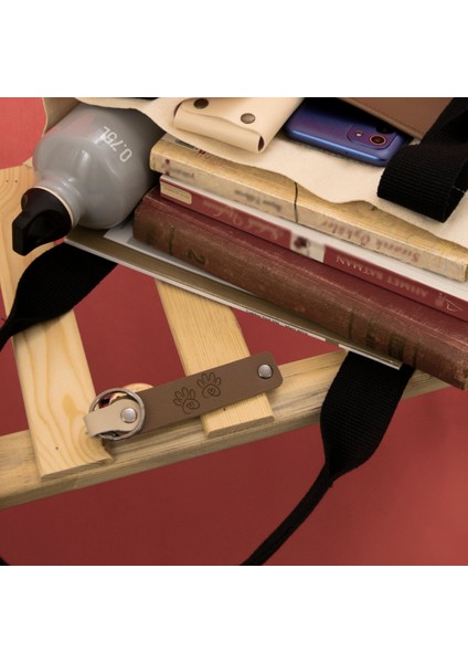 Kedi Sevgisini Kalıcılaştıran Hediye, Kişisel Deri Anahtarlık 2’li Set, Nar Çiçeği-Pembe modelleri