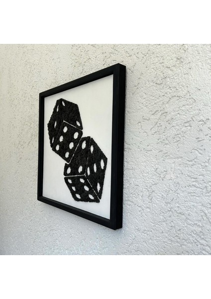 Zar Figürlü Yosun Duvar Dekoru | 45X45 cm | El Yapımı Gamer ve Dnd Temalı Yosun Tablo | Siyah Ahşap Çerçeve