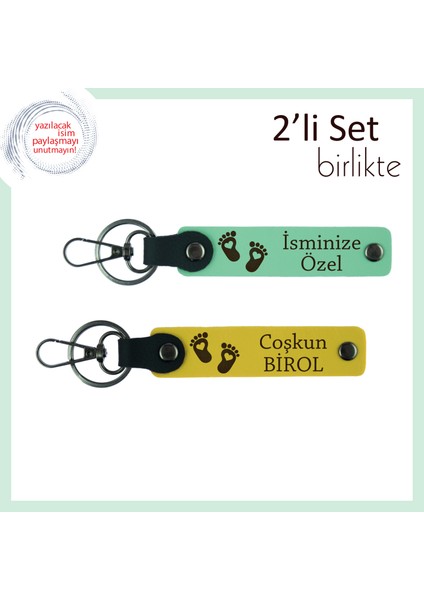 Bebek Ismiyle Kişiselleştirilebilen X2 Deri Anahtarlık Takımı, Kalp ve Ayak Motifli, Açık Yeşil-Sarı