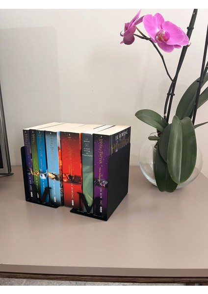 Metal Harfli Kitap Tutucu – Kişiye Özel Alfabe Serisi Kitap Desteği | Modern Dekoratif Tasarım modelleri
