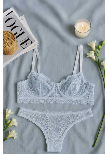 Zarif Dantelli Bralet ve String Külot Takımı