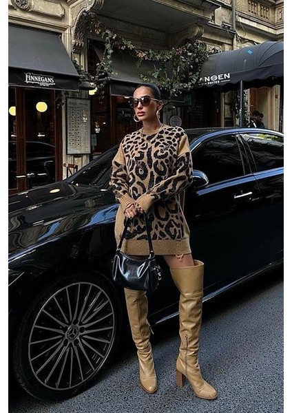 Leopar Desenli Yırtık Detaylı Kazak 1344 indirimleri