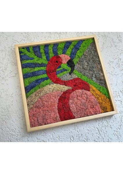 Flamingo Figürlü Renkli Yosun Duvar Dekoru | 45X45 cm | El Yapımı Tropikal Temalı Doğal Yosun Tablo | Bakım Gerektirmez