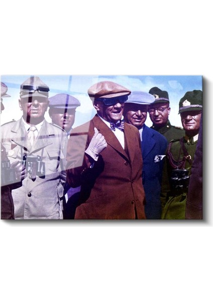 Atatürk ve Askeri Inceleme - Saha Gezisinde Cam Tablo