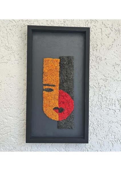 Yosunlu Minimal Yüz Figürlü Duvar Dekoru | 40X40 cm | El Yapımı Doğal Moss Sanatı | Siyah Ahşap Panel Üzerine Bakım Gerektirmez fiyatları