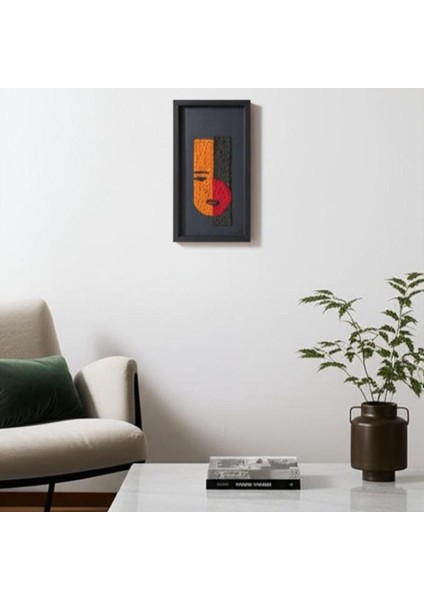 Yosunlu Minimal Yüz Figürlü Duvar Dekoru | 40X40 cm | El Yapımı Doğal Moss Sanatı | Siyah Ahşap Panel Üzerine Bakım Gerektirmez
