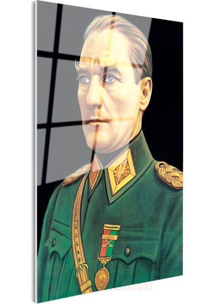 Yeşil Üniformalı Atatürk - Madalyalı Askeri Portre Cam Tablo