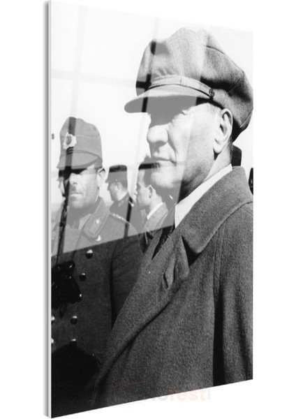 Kasketli Atatürk - Palto ve Profil Cam Tablo