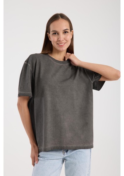 %100 Pamuk Kadın Oversize T-Shirt Şık ve Rahat Giyim
