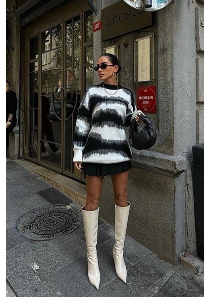 Geçiş Detaylı Şardonlu Kazak 1346 fiyatları