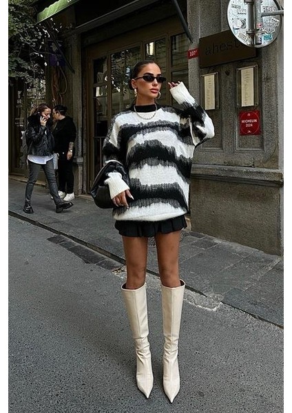 Geçiş Detaylı Şardonlu Kazak 1346 fırsatları