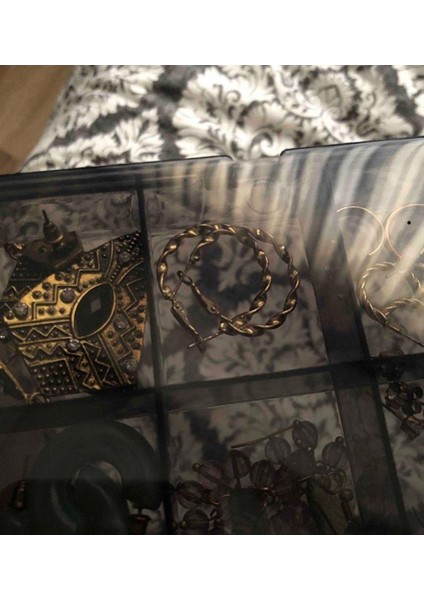 Iki Adet Beyaz Füme 18 Bölmeli Takı ve Dikiş Düzenleyici Kutusu