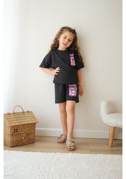 Kız Çocuk Kuromi Model Beli Lastikli Bağcıklı Sırt Baskılı Siyah Şortlu Alt Üst Pamuklu Takım