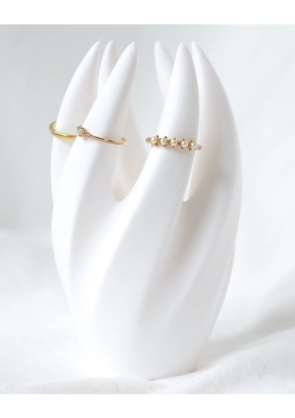 Beyaz Yüzük Standı, Hafif ve Şık Dekoratif Tasarım