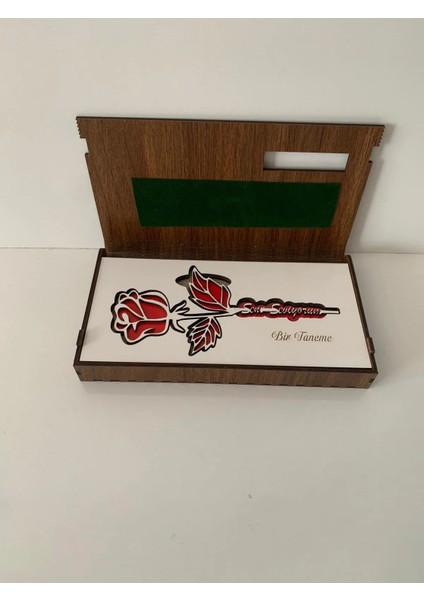 Özel Kutusunda, Kişiye Özel Ahşap Gül indirimleri