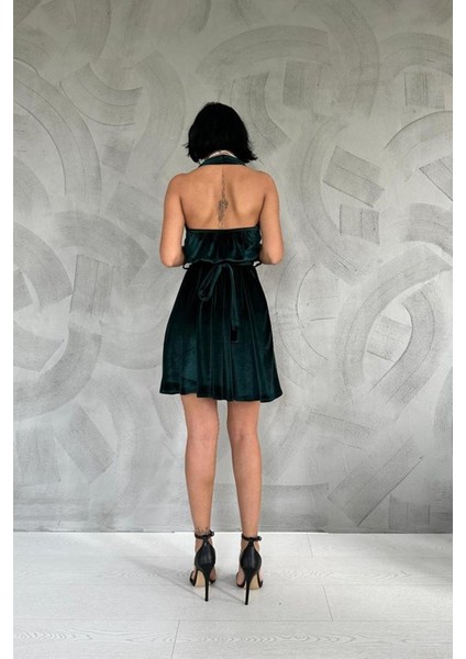 Zümrüt Boyundan Geçmeli Elbise fırsatları