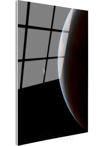 Uzay Yolculuğu - Gezegen Manzarasında Astronot Silueti Cam Tablo modelleri