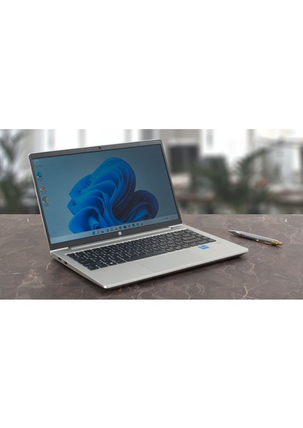 Hp Probook 440 G10 Notebook I5 1335U 32GB Ddr4 512GB M2 SSD 14"fhd IPS Dokunmatik WIN11 Au/eng