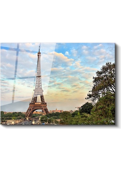 Eyfel Kulesi - Bulutlu Gökyüzü Perspektifi Cam Tablo fiyatları