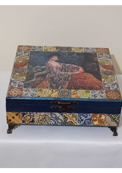 Yeşil Ahşap Karolu Harem Hanımı Resimli Dekoratif Kutu 26X26X8 cm modelleri
