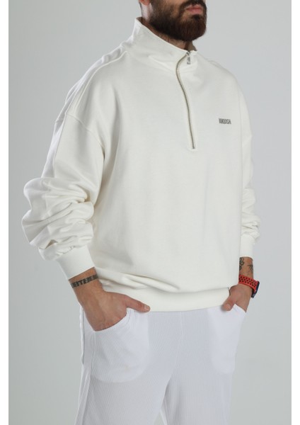 Oversize Beyaz Hoodie modelleri