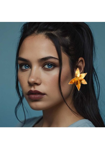 Fleur D'or– El Yapımı Özel Tasarım Altın Yaprak Küpe