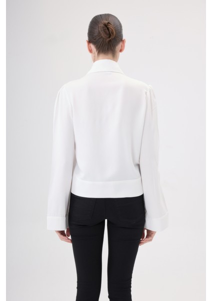 Erya Düğme Detaylı Gömlek fiyatları