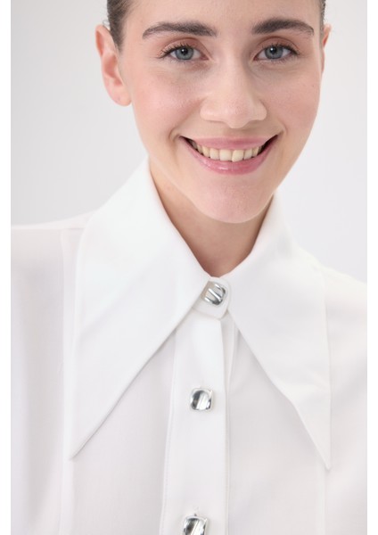 Erya Düğme Detaylı Gömlek indirimleri