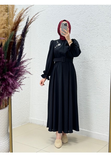 Orelesia Bel ve Kol Lastikli Bronşlu Twil ELBISE-EK1144 Siyah