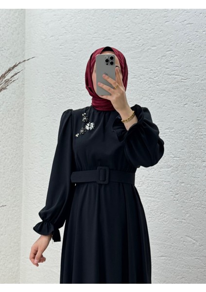 Orelesia Bel ve Kol Lastikli Bronşlu Twil ELBISE-EK1144 Siyah