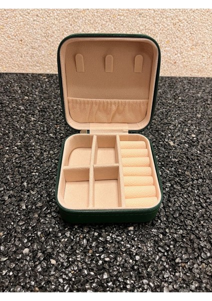 Yeşil Kadın Takı ve Toka Organizeri, Şık Yüzük ve Küpe Taşıma Kutusu