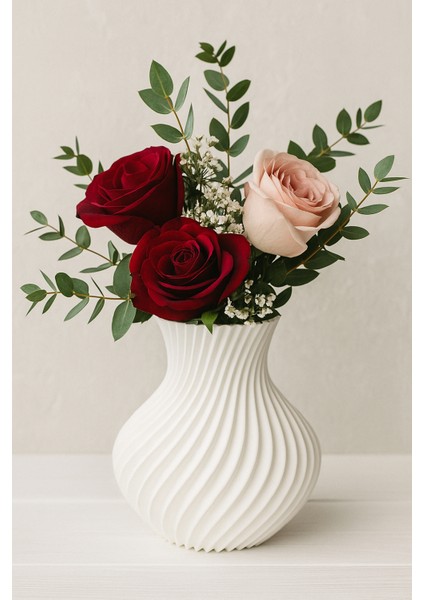 Modern Spiral Tasarımlı 3D Baskı Dekoratif Vazo modelleri