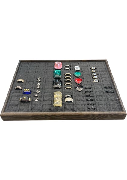 El Yapımı Ahşap Çerçeveli Alcantara Kaplama Yüzük Teşhir Tablosu, Şık ve Zarif Tasarım