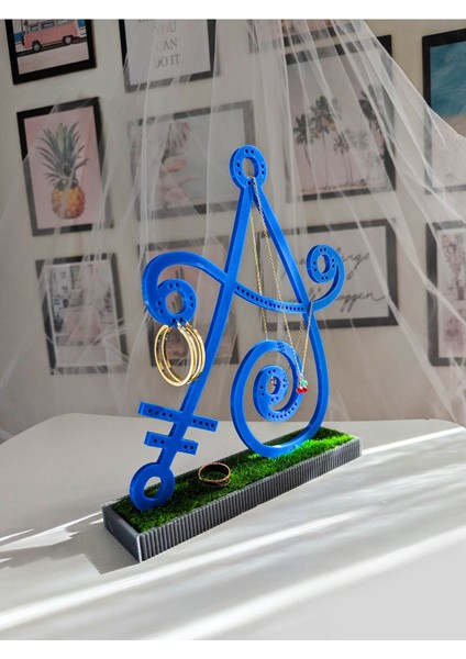 Kişiye Özel Mavi Harf Takı Organizer - Bioplastik, Pratik ve Şık Tasarım