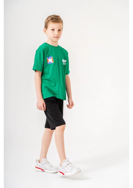 Sırtı Baskılı Şortlu Erkek Çocuk Takım 051 fırsatları