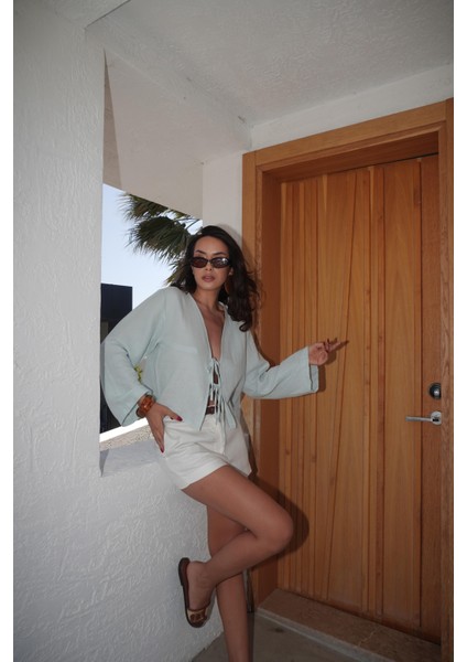 Mavi Müslin Kumaş Önden Bağlamalı Bluz 27355 fiyatları