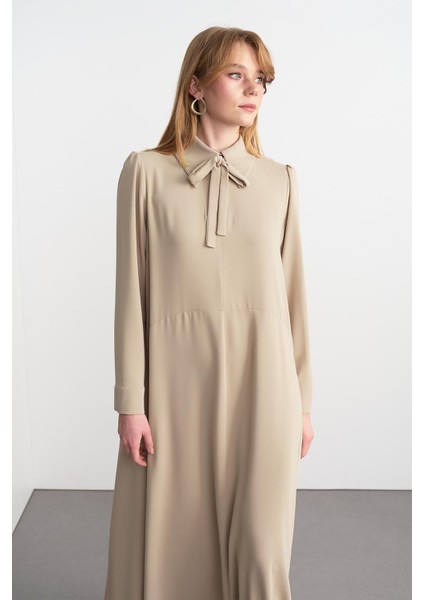 Yaka Bağlamalı Uzun Elbise Taş fiyatları