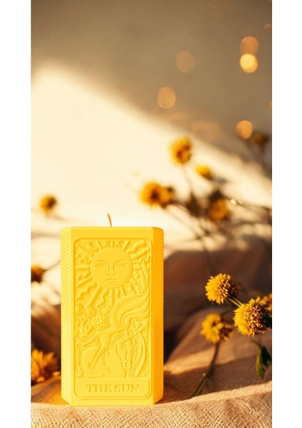 El Yapımı Sarı Soya Wax Mum, Dekoratif ve Hoş Kokulu Güneş Temasıyla. modelleri