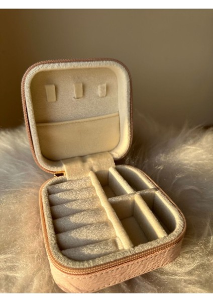 Pudra Pembesi Takı Saklama Kutusu, Şık ve Kullanışlı Tasarım