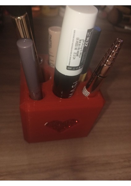 Kalp Şeklinde Renkli Makyaj Kutusu, Şık ve Kullanışlı Tasarım fiyatları