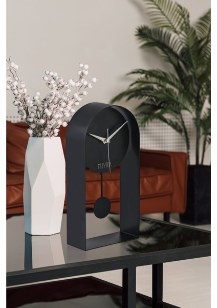 Sarkaçlı Metal Masa Saati, Siyah, Sessiz, Modern Tasarım, 32X16CM
