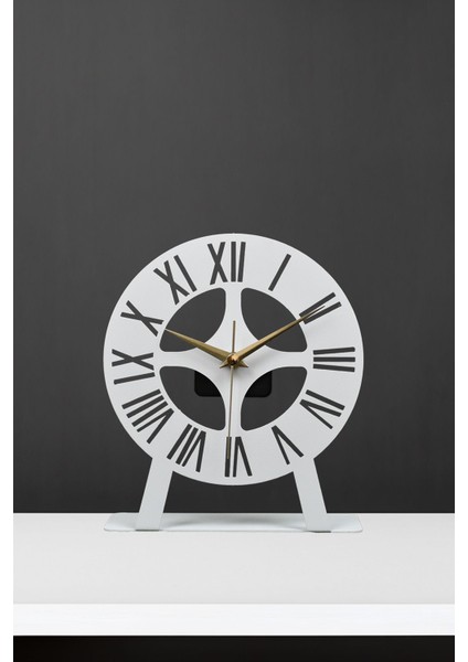 Beyaz Metal Lazer Kesim Sessiz Mekanizma Masa Saati