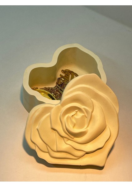 Kokulu Takı Kutusu, Şık ve Kullanışlı Saklama Çözümü, Sarı Renk Seçeneğiyle.