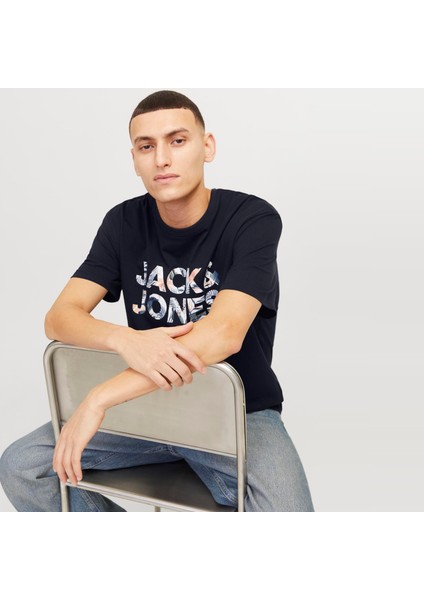 Erkek Gögüs Logo Baskili Tisört - Bryan Corp Logo fiyatları