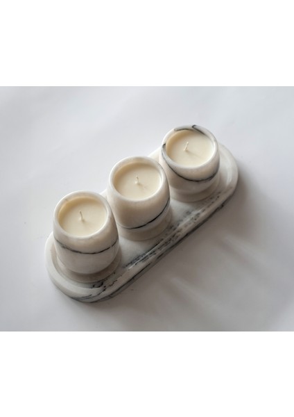 Luminia Çok Yüksek Kaliteli 30CM Tepsili ve Özel Tasarım Gövdeli 4'lü Set Traverten Veya Mermer Soya Mum - Yüksek Kalite Doğal Soya Mum ve Koku Esansı - Damarlı Mermer, Kahve Gümüş Veya Bej Traverten