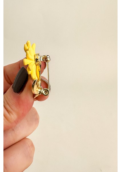 Altın Rengi Yaprak Detay Taşlı Ay Çiçeği Broş (3cm)