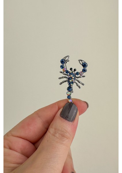 Taş Detay Akrep Burcu Broş (4cm)