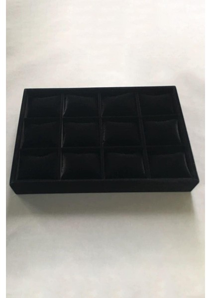 Şık Siyah Takı ve Saat Organizeri ile Düzenli ve Zarif Saklama Alanı fiyatları