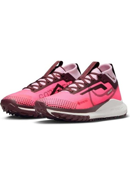 Pegasus Trail 4 Gore-Tex Kadın Su Geçirmez Trail Koşu Ayakkabısı (FN7769-600,