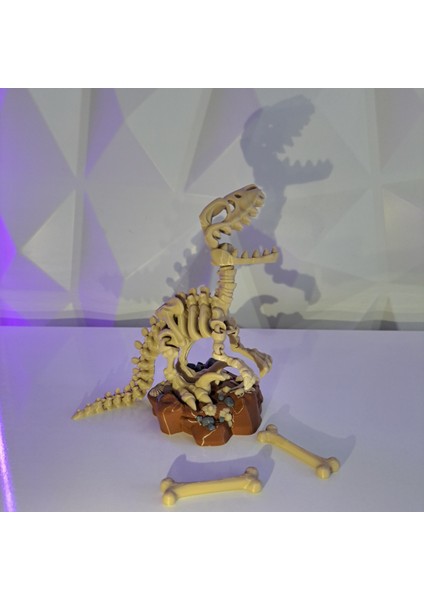 Raptor Fosil Figürü – Kayalık Çiçekli Tabanlı Koleksiyon Modeli